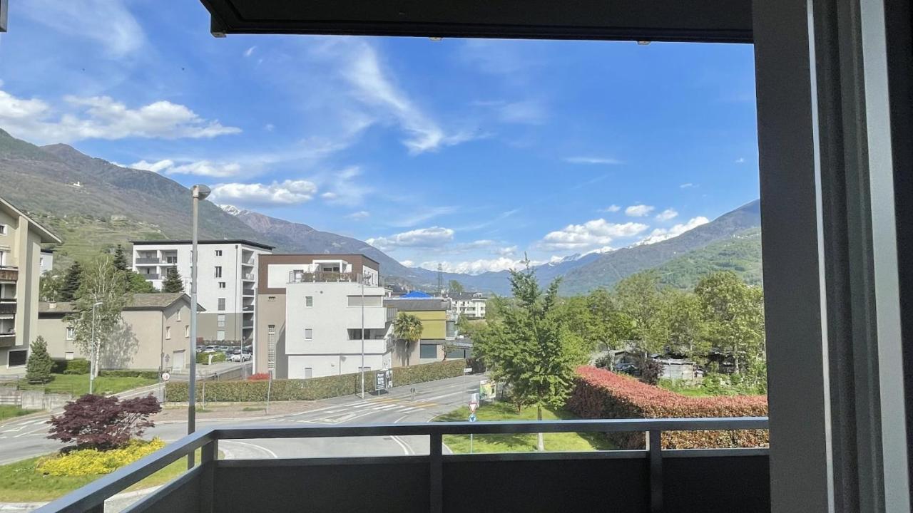 Appartamento La Baita Case Sondrio Fiume - Affitti Brevi Italia Extérieur photo